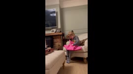 5 y/o girl sheds heartfelt tears of joy upon hearing that she will be a big sister soon