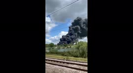 UK: Massive Fire Erupts At Industrial Estate In Ranskill, Nottinghamshire