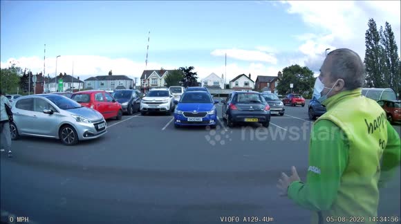 Dashcam captures moment supermarket worker chases after man running from store