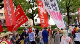 Protest outside ceremony of Hiroshima atomic bombing anniversary