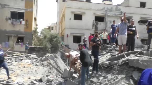 Israel demolishes home in Gaza's Sheikh Ajlin District in massive rocket strike