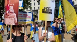 Weekly demonstration: The Ukraine war is not over yet arms Ukraine, London, UK