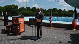 New York City Mayor To Talk With White House Over Asylum Seekers