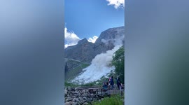 Tourists flee as large rocks crash down mountain in northern China