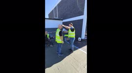 When measuring up goes wrong: Funny video shows nephew tricking his uncle at the building site