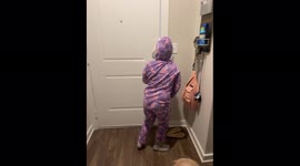 'Birthday girl in shock on seeing her dad make an unexpected return home '