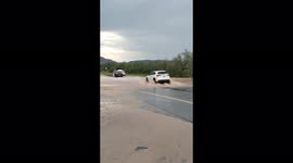Flash flooding 2.5mi south of Tucson Heights AZ with vehicles going through 6in deep water
