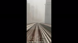 UAE: Dust Storm Sweeps Across Country, Travel Interrupted 3