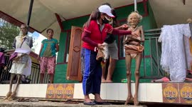 The Living Dead: How The Toraja People Of Indonesia Honor Their Deceased During  Ma'nene' Rituals
