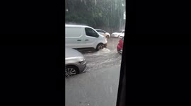 Turkey: Flooding In Istanbul, Cars Stranded, Grand Bazaar And Spice Bazaar Affected 2
