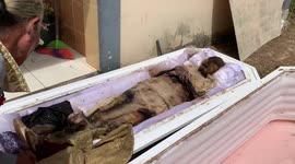 The Living Dead: How The Toraja People Of Indonesia Honor Their Deceased During  Ma'nene' Rituals