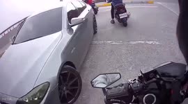 Reckless driving: BMW driver car side skirt grinded along the floor (Dashcam Video)