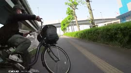 BIKE PATH WIPEOUT. Cyclist crashes into cyclist. Cycling incident caught on camera