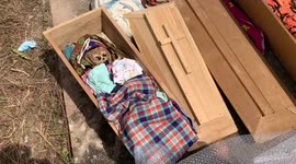 The Living Dead: How The Toraja People Of Indonesia Honor Their Deceased During  Ma'nene' Rituals