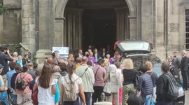 Funeral of the author of the comic book Le Petit Nicolas, Jean-Jacques Sempé. Église Saint-Germain-des-Prés church, Paris,France19 aug 2022. 14h. The coffin leaves the church in direction of the Montparnasse Cemetery