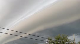 Huge shelf cloud looms over Hammond, Louisiana