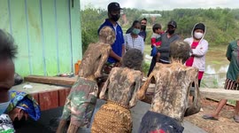 The Living Dead: How The Toraja People Of Indonesia Honor Their Deceased During  Ma'nene' Rituals