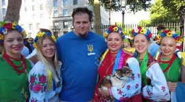 Ukrainians celebrate Independence Day in London with flags and anti-war placards