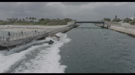 Speed boat crashes into pier when showing off in Florida, United States