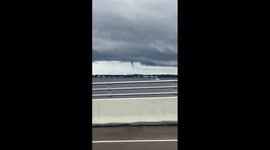 Huge waterspout spotted off Panama City, US