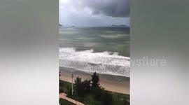 Tropical Storm Ma On lashes homes as it makes landfall in southern China