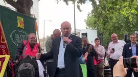 RMT boss Mick Lynch speaks at the Royal Mail rally
