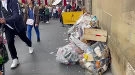 Edinburgh is at tipping point with rubbish as Fringe Festival is closing