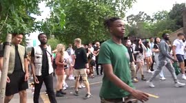 Crowds head to Notting Hill Carnival 2022 celebrations - Kensington Park Road