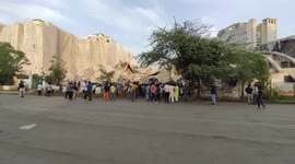The people's gathering earlier morning to watch distroyed Twin towers