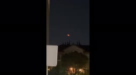 US: Mysterious Fireball Spotted Over Los Angeles Night Sky 2