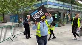 Protest in solidarity with fired Facebook UK office cleaner