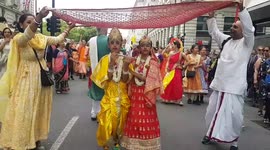 Hundreds of Hare Krishna devotees dance and pull huge chariot through London for the Rathayatra festival