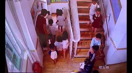 China earthquake: Kindergarten teachers evacuate children in just 1 minute