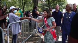 Gov. Hochul, Rev. Sharpton greet revelers at West Indian Day Parade