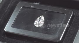 Stunning gems on show at jewellery fair in Bangkok, Thailand