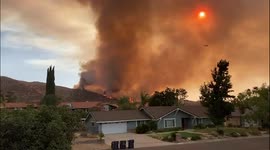 US: Fairview Fire Continues Raging In Hemet, California 4