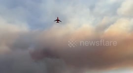 US: Fairview Fire Continues Raging In Hemet, California 5