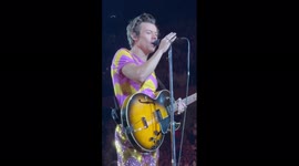 Harry Styles jokes about spitting on Chris Pine at Madison Square Garden gig