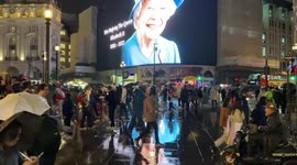 Tribute to the Queen in Piccadilly Circus