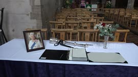 Book of Condolences open across the UK as mourners pay tribute to Queen