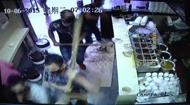 Armed gang raid breakfast restaurant in China