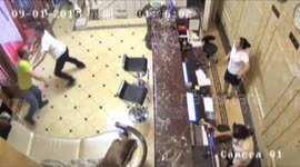 Angry man causes chaos in hotel for unable to borrow umbrella