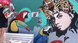 Awesome graffiti artwork on Bondi Beach's graffiti wall