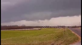 Severe thunderstorms developing in Missouri, US