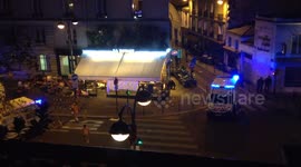 People rushed off of Blvd des filles du calvaire