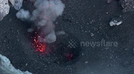 Stunning footage of Etna eruption