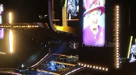Canada: Elton John Pays Tribute To Queen Elizabeth II At Concert In Toronto 2