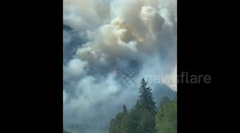 Giant smoke clouds in Hope, Canada: 191 wildfires are burning across province