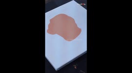 'Expert visual artist creates a JAW-DROPPING stencil painting of Tom Holland
'