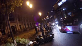 Accident between a bus and a scooter rider injured in the hand. Paris, France, Avenue d'Italie. 14 sept 2022.